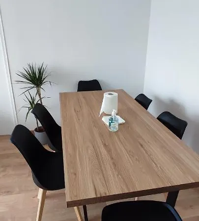 Beautiful & Cosy 3 Bedrooms Full
